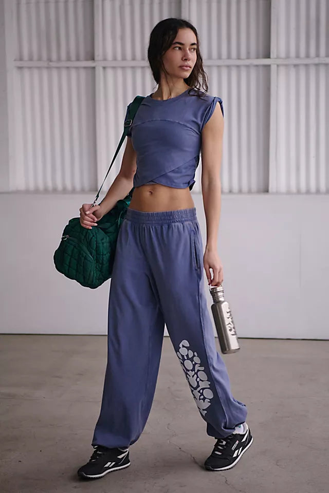Free People Movement Logo Hot Shot Crossover Set in Shadow Combo