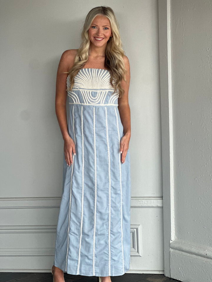 Anna Cate Lylie Midi Dress in Light Blue Embroidery