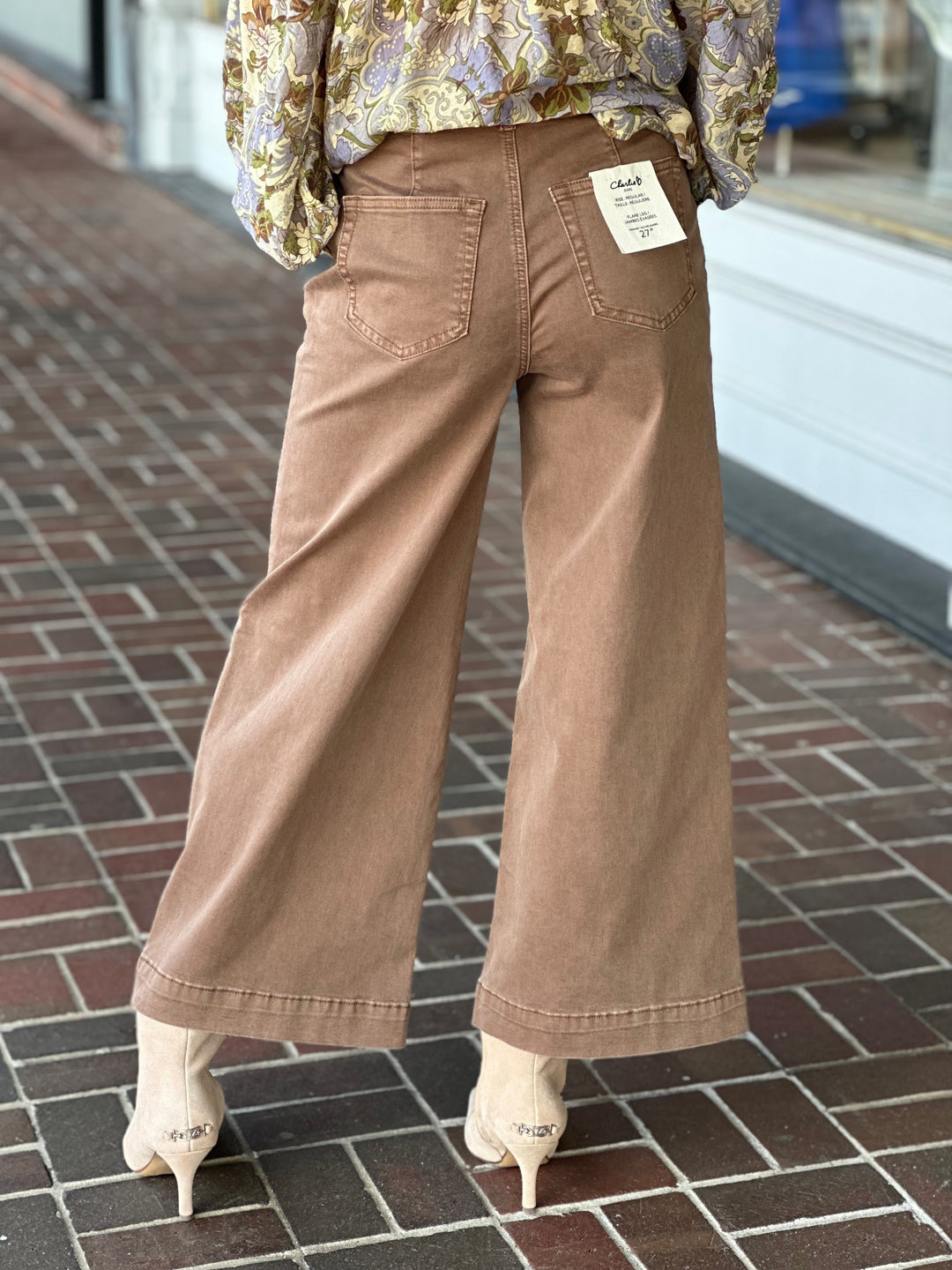 Charlie B Cropped Patch Pocket Jeans in Truffle