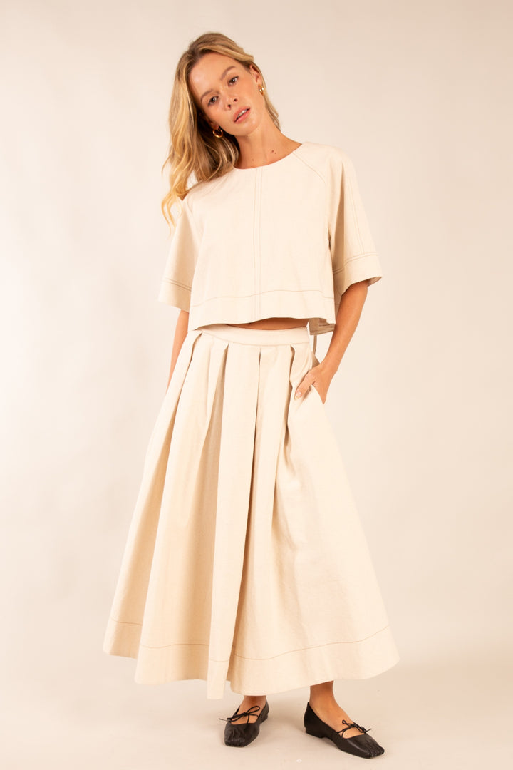 Elevated High-Waisted Pleated Maxi Skirt in Oatmeal