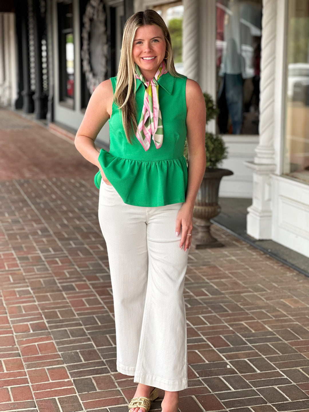Solid Sleeveless Top in Green