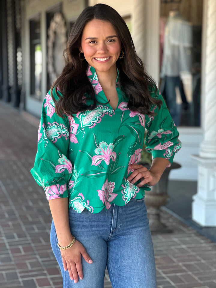 Floral Print Scallop Top in Green