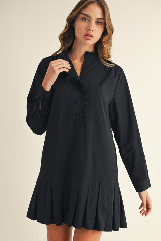 Pleated Hem Solid Shift Dress in Black
