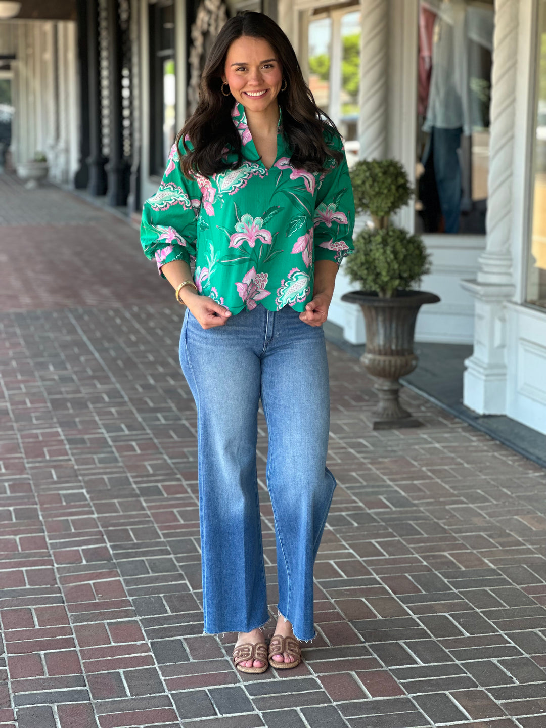 Floral Print Scallop Top in Green