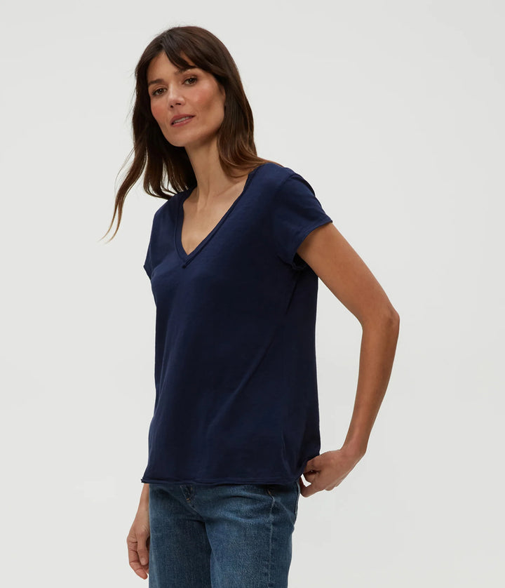 Michael Stars Baxter V-Neck Tee In Nocturnal Navy