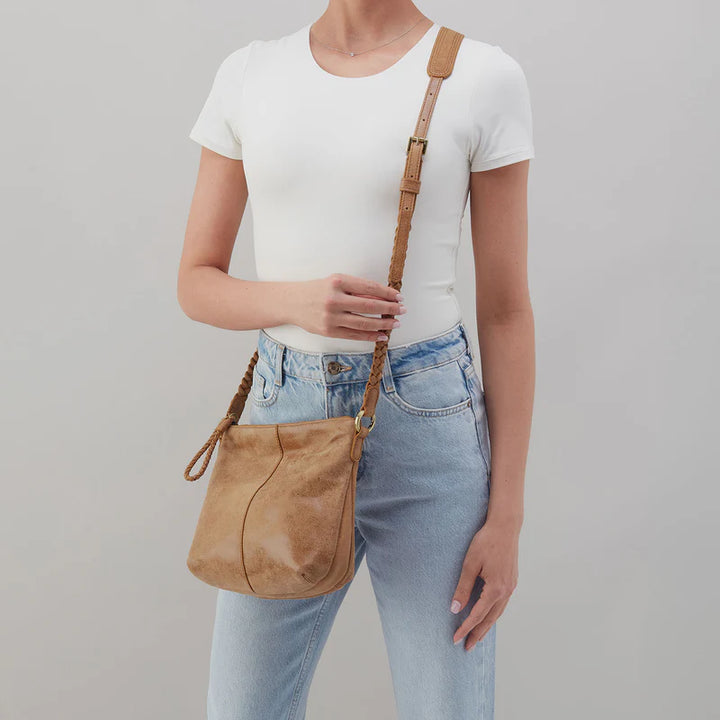 Hobo Lasso Medium Crossbody in Whiskey
