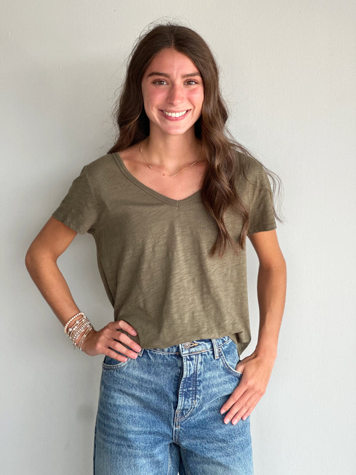 Dylan Short Sleeve Cotton Slub Tee in Olive