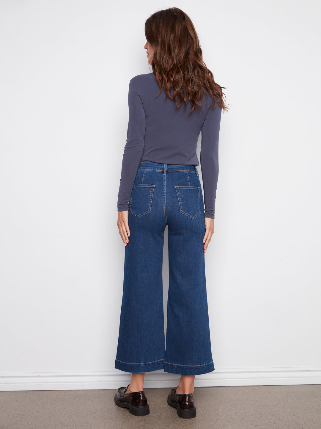 Charlie B Cropped Patch Pocket Jeans in Medium Blue