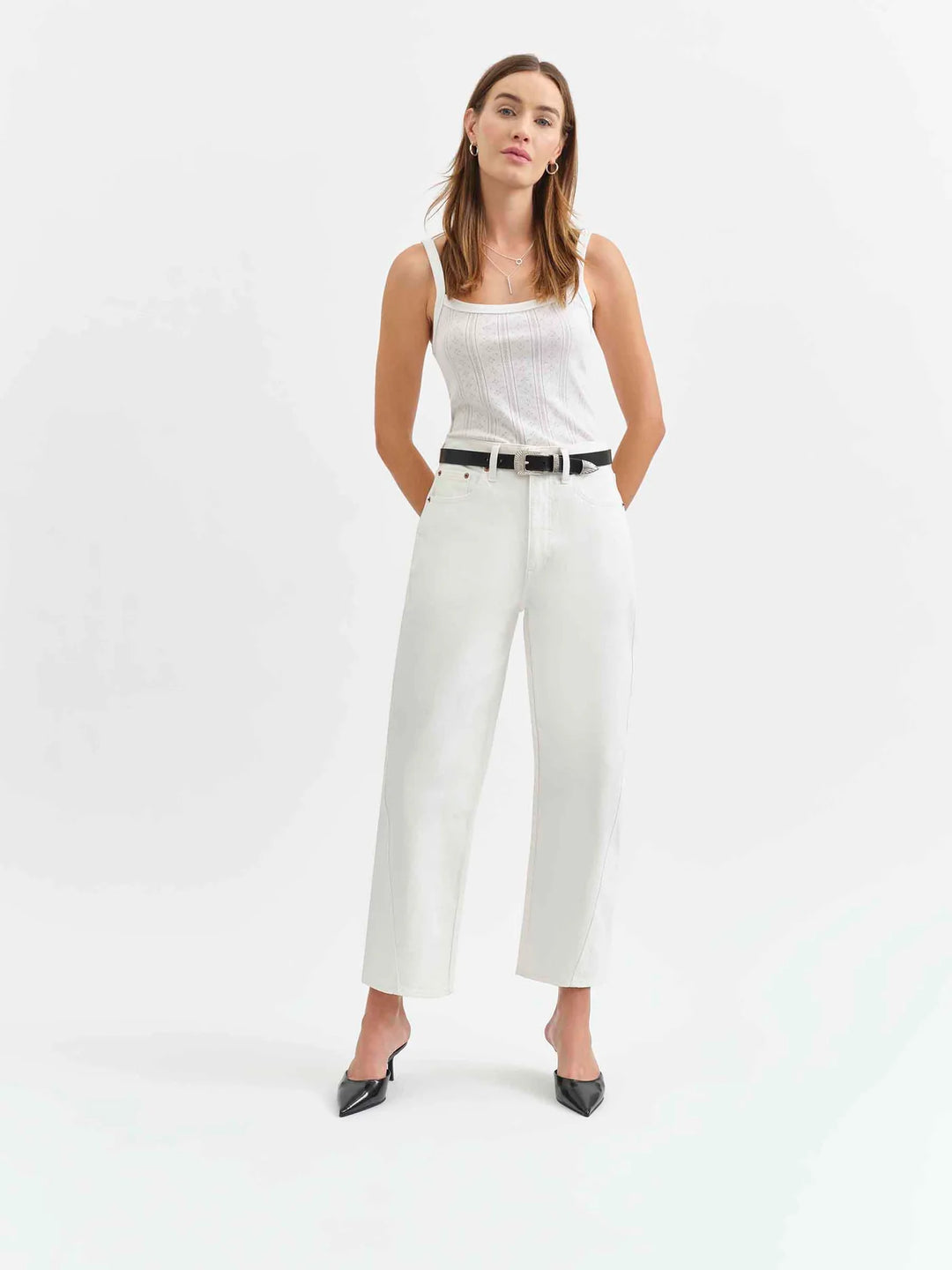 Daze Denim Westward Barrel Leg Jean in Swan White