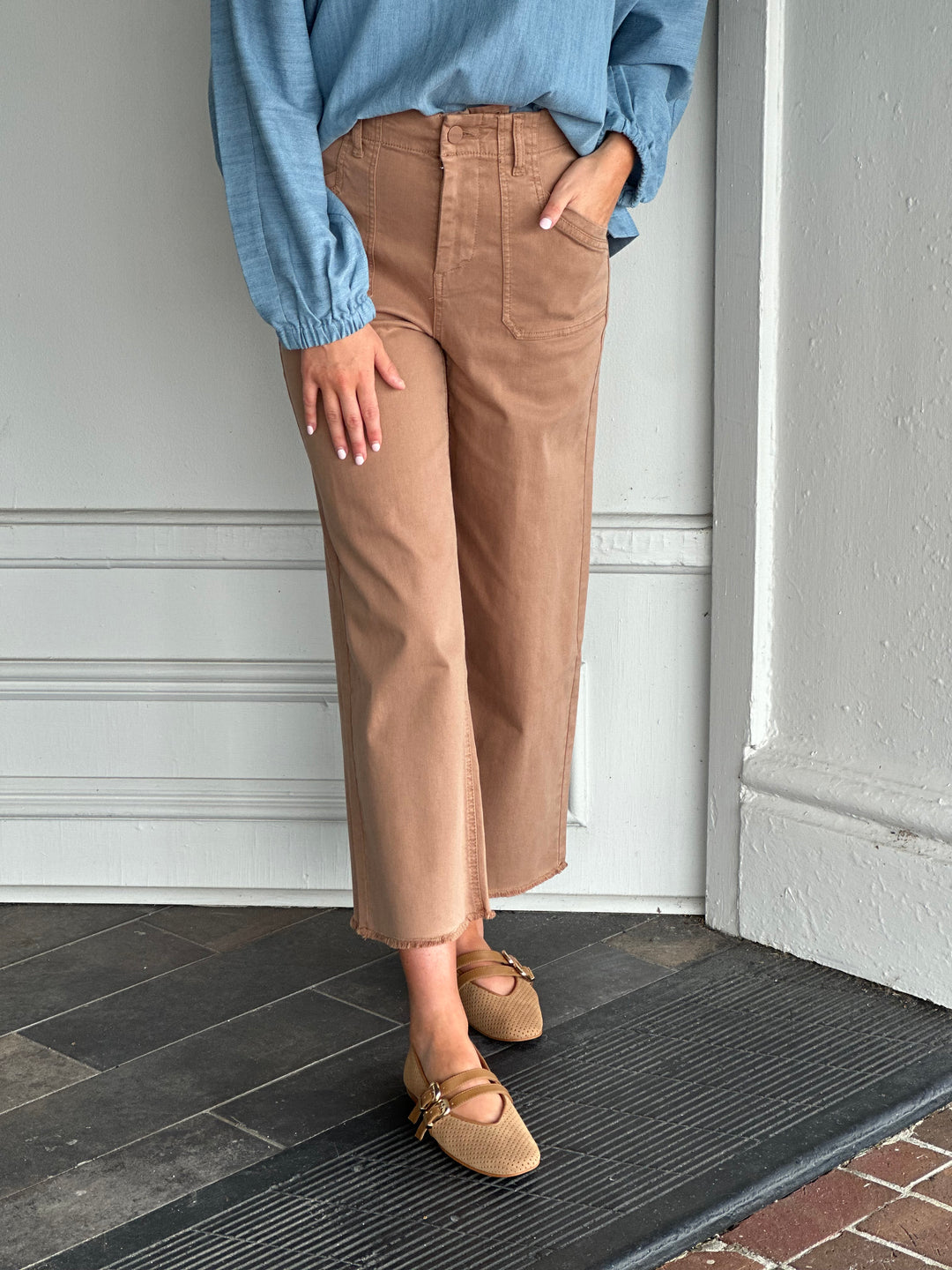 Renuar Woven Pant in Tan