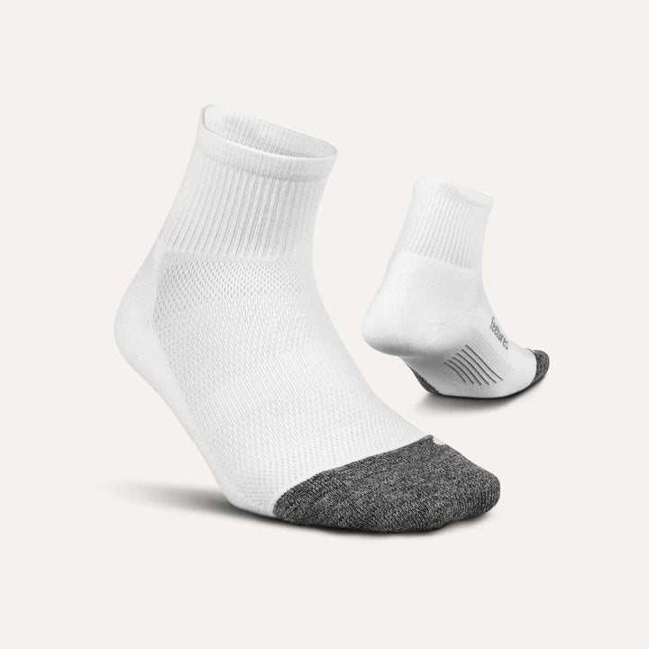 Feetures Elite Ultra Light Quarter Sock in White