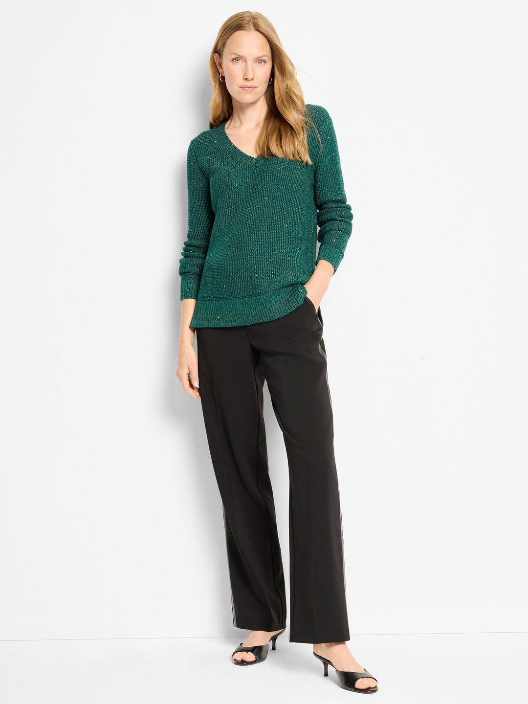 Nic + Zoe Shimmer Waffle V-Neck Sweater in Pine