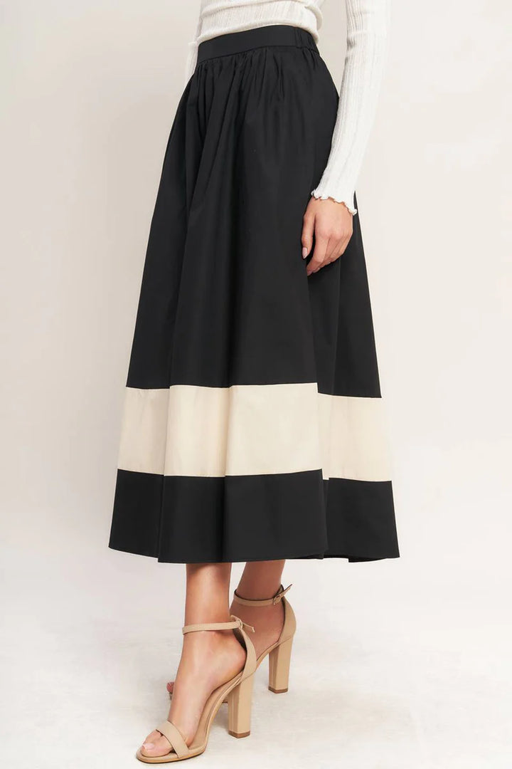 GALLERY CONTRAST FULL MIDI SKIRT IN BLACK