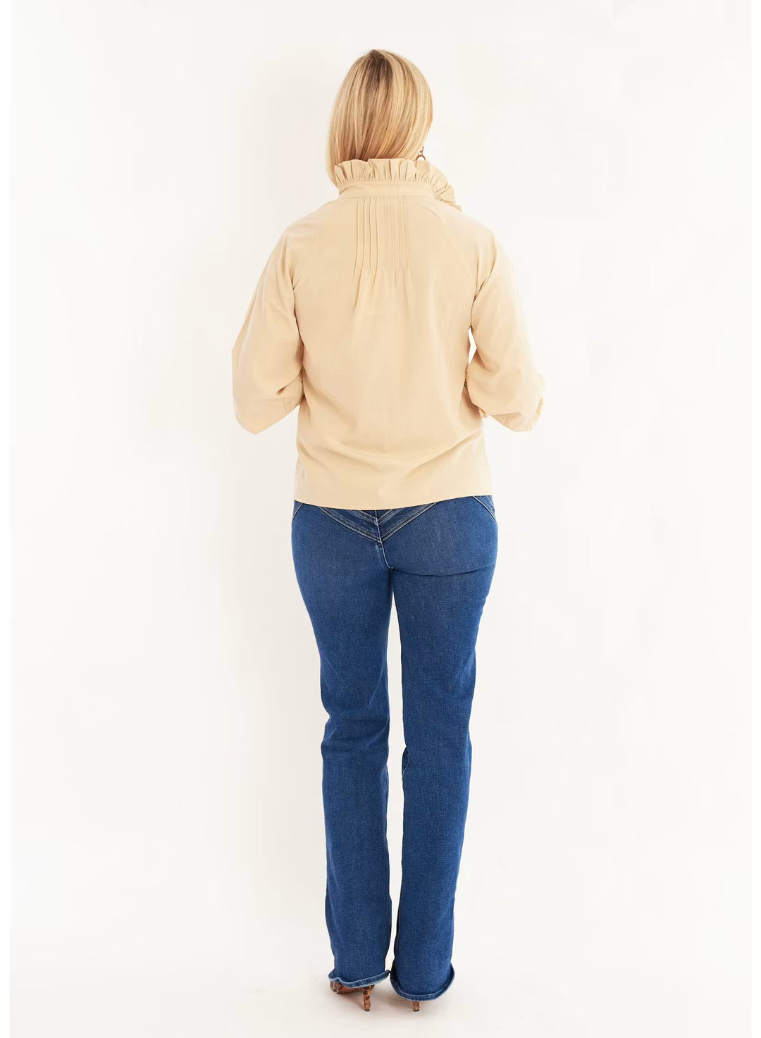 CK Bradley Plato Top in Almond