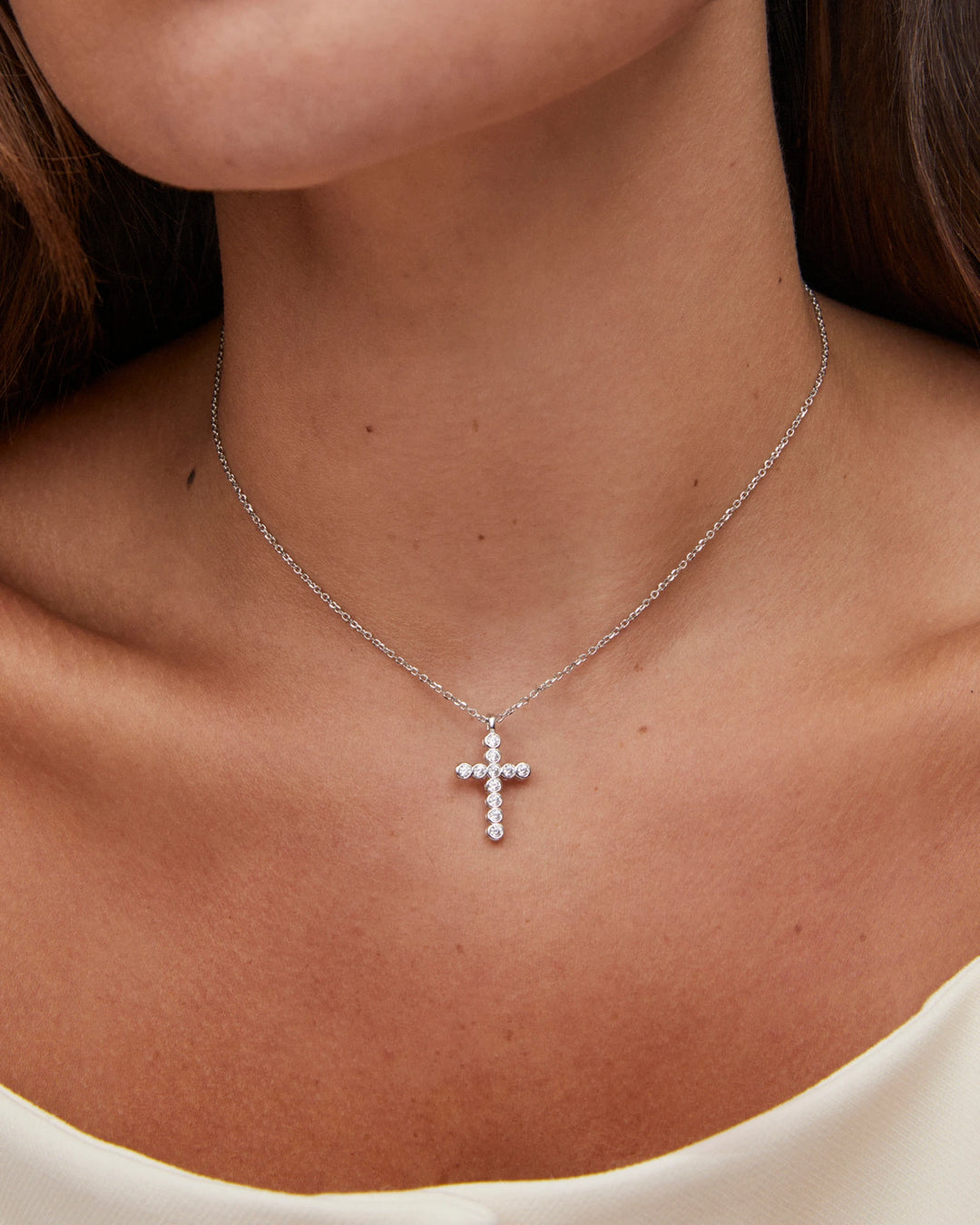 Kendra Scott Cross Silver Pendant Necklace White Crystal