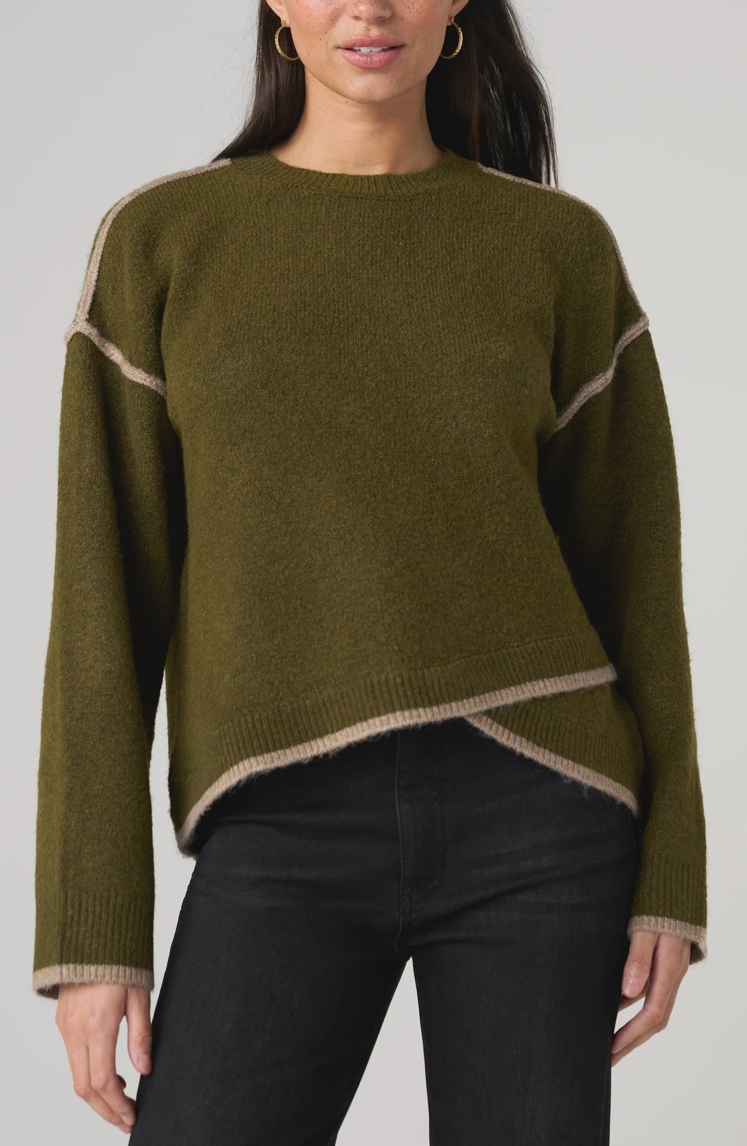 Liverpool Los Angeles Long Sleeve Crewneck Sweater with Cream Tulip Hem in Olive