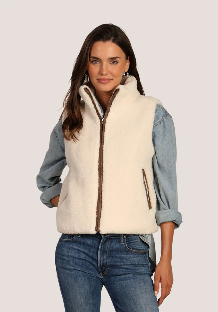Dylan Mountain High Vest in Natural