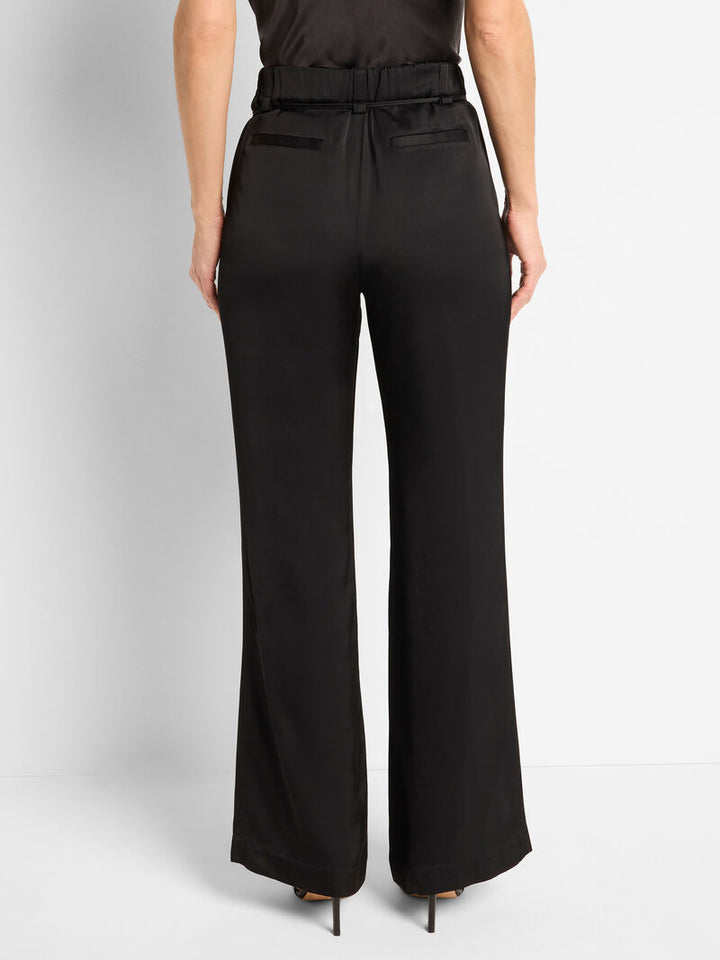 Nic + Zoe Social Edit Front Slit Pant in Black