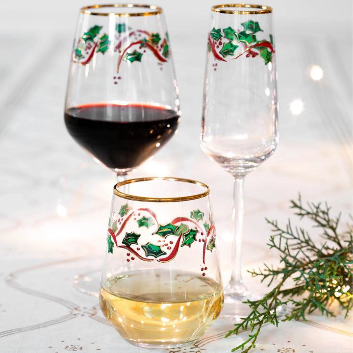 Vietri Holly Wine Glass