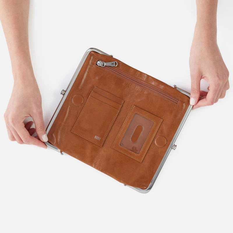 Hobo Lauren Clutch-Wallet in Truffle