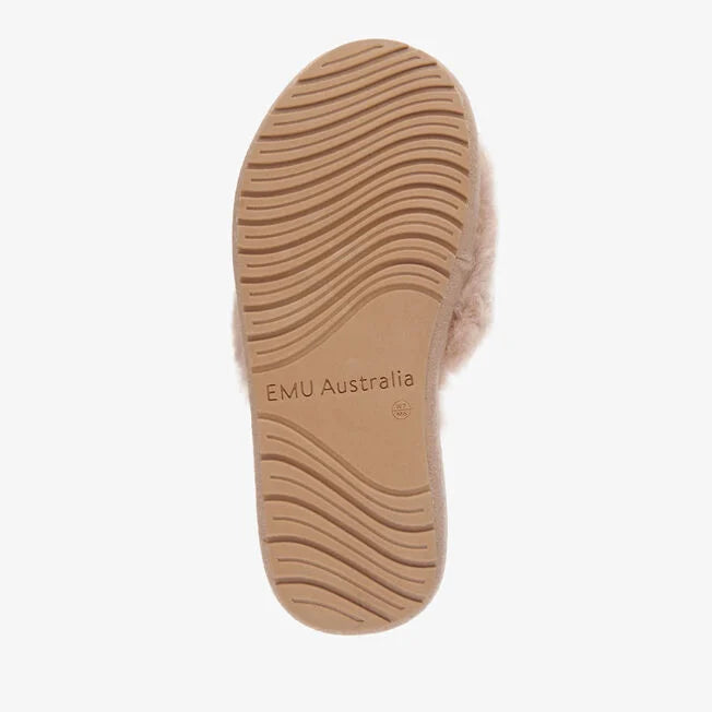 Emu McKay in Camel