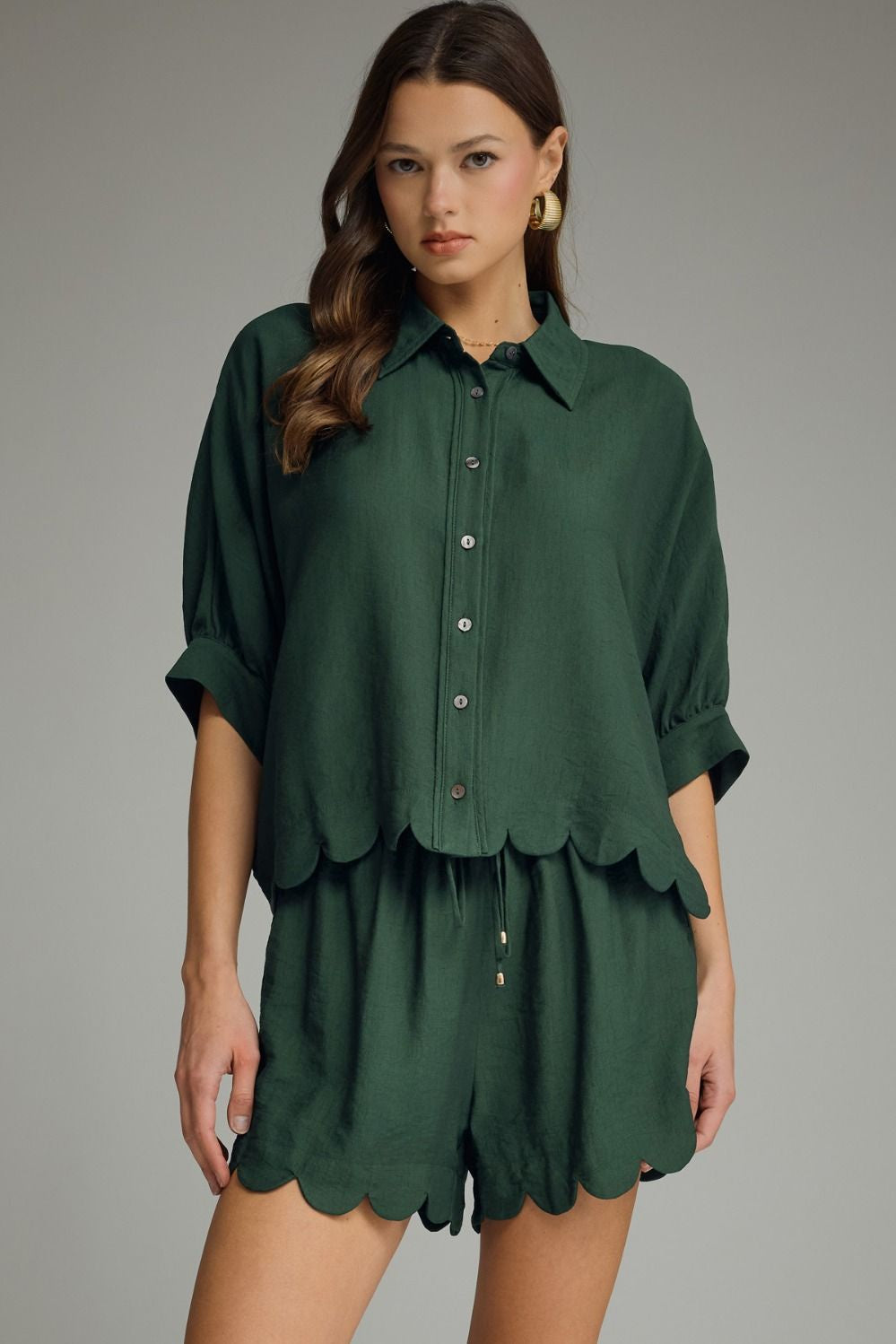 Solid Collared Short Sleeve Top in Hunter Green