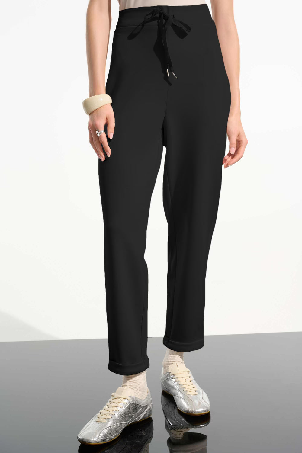 Joseph Ribkoff Relaxed Ankle-length Joggers in Black
