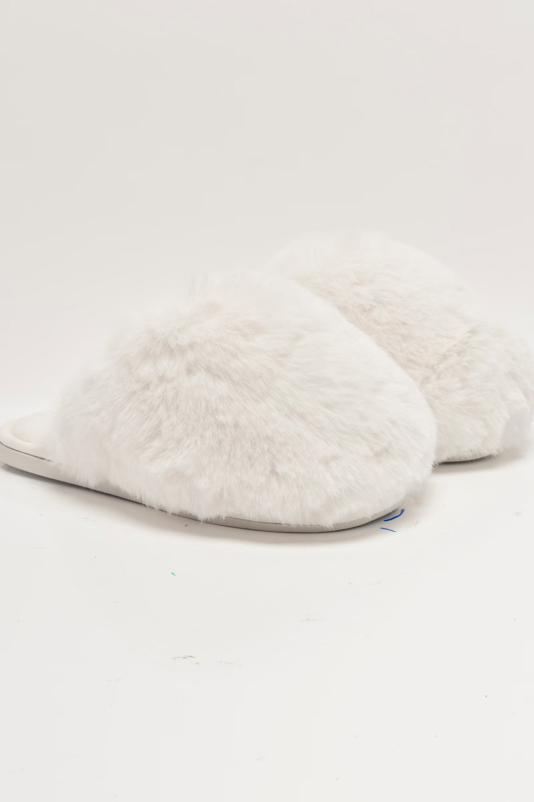 Free People Snowball Slipper in Snow Faux Fur