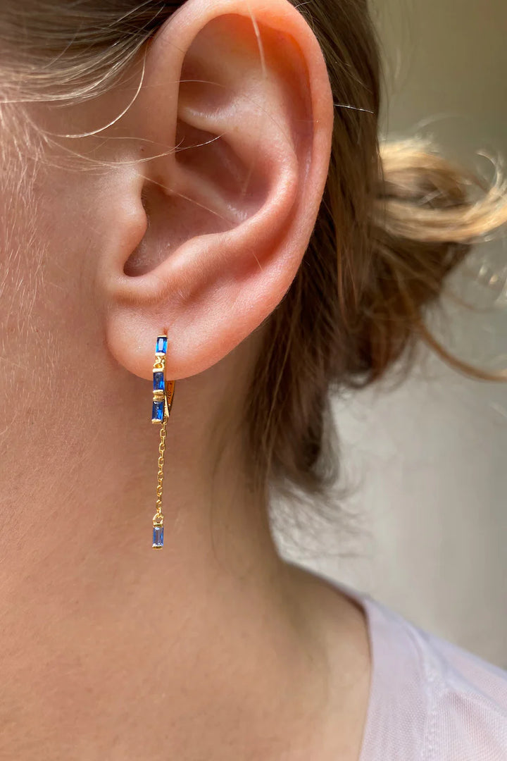 Native Gem Sparkler Huggies in Blue Sapphire