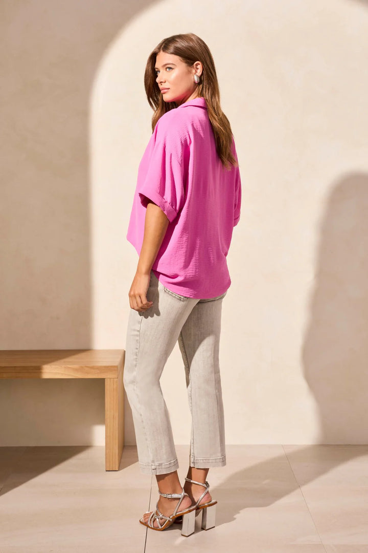 Tribal Airflow Lapel Collar V-Neck Short Sleeve Shirt in Flamingo