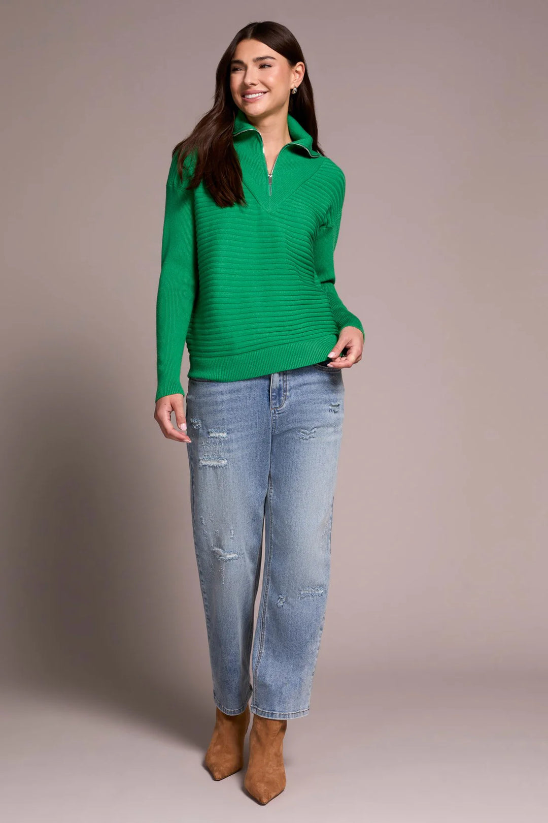 Tribal Soft Zip-Up V-Neck Sweater in Fieldgreen