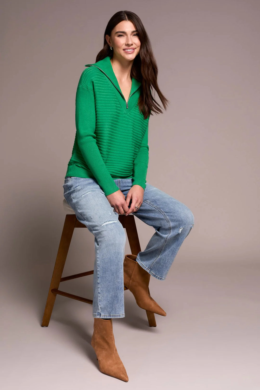 Tribal Soft Zip-Up V-Neck Sweater in Fieldgreen