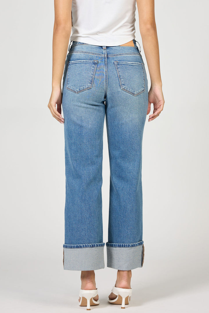 Dear John Holly Cuffed Jean in Kenia