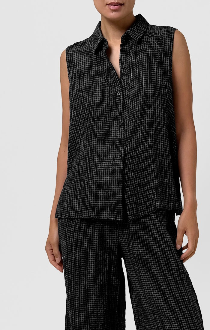 Eileen Fisher Classic Collar Sleeveless Top in Black