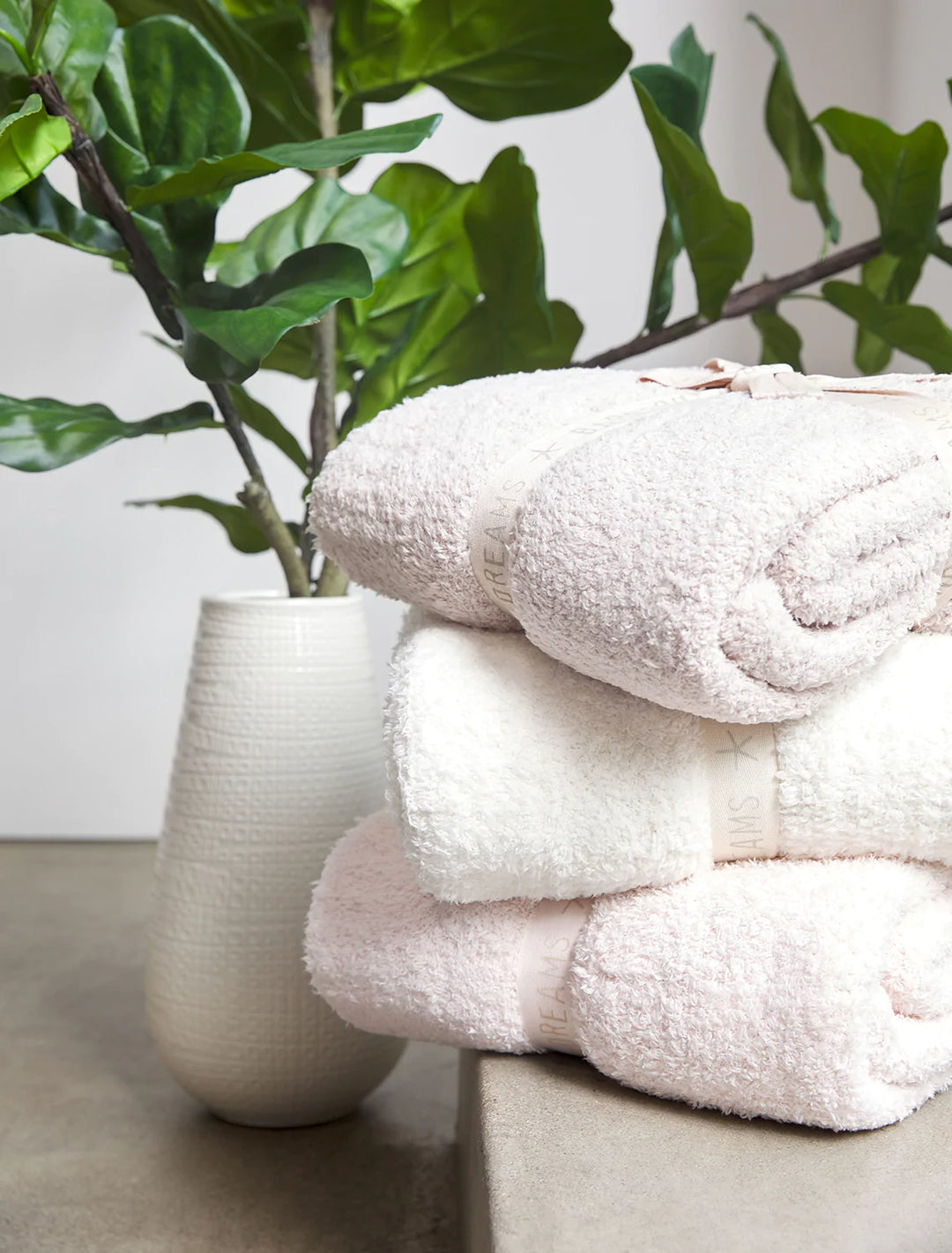 Barefoot dreams cream throw clearance