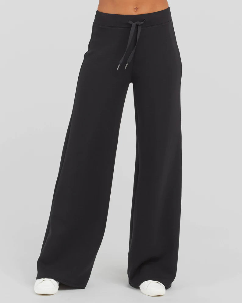 Spanx AirEssentials Wide Leg Pant in Black