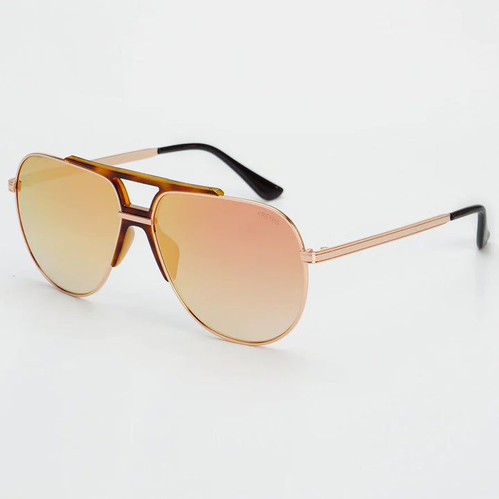 FREYRS Logan Aviator Sunglasses in Gold