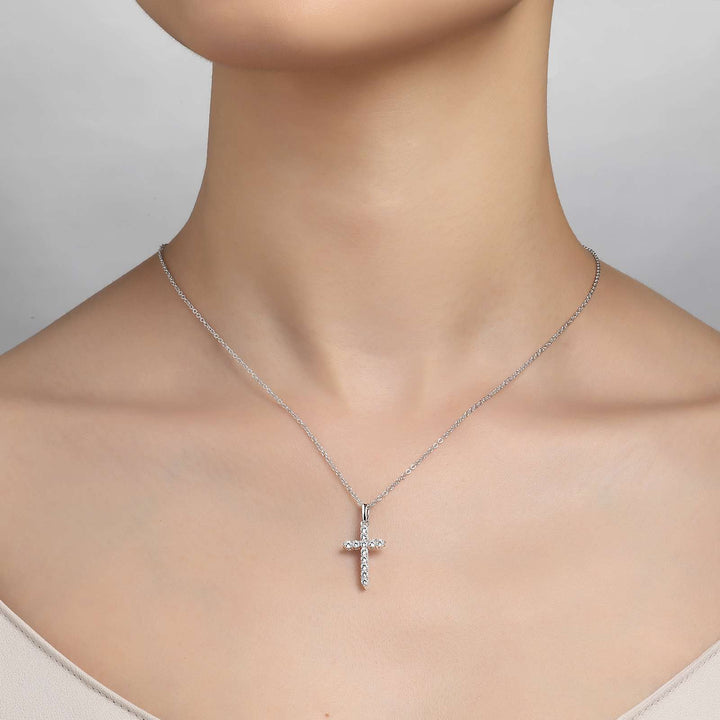 Lafonn 0.36 CTW Cross Pendant Necklace in Silver